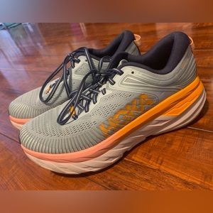 Womens Hoka Bondi 7 size 8.5